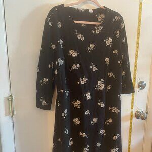 Floral stretch dress with 3/4 sleeves